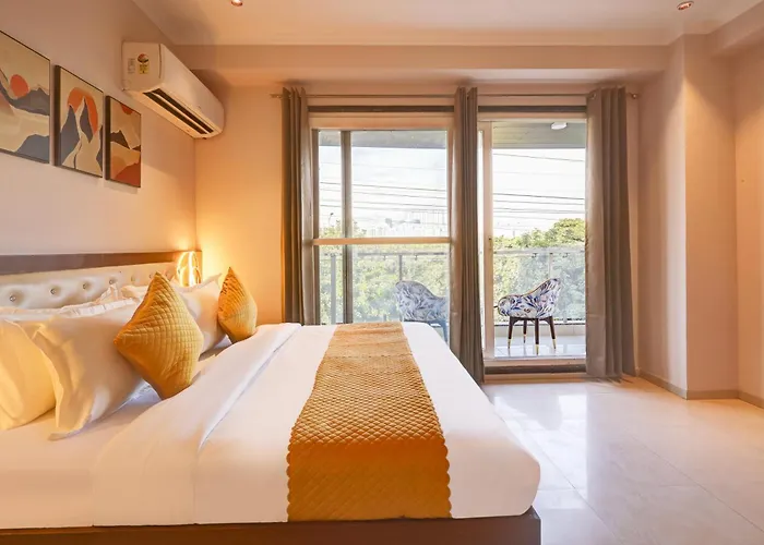 Cheap hotel: Limewood Stay Oasis - Golf Course Road