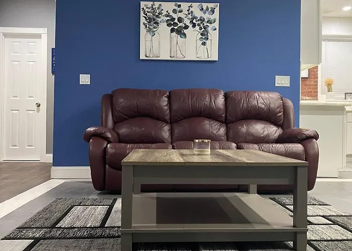Entire 2 Bed Apartment