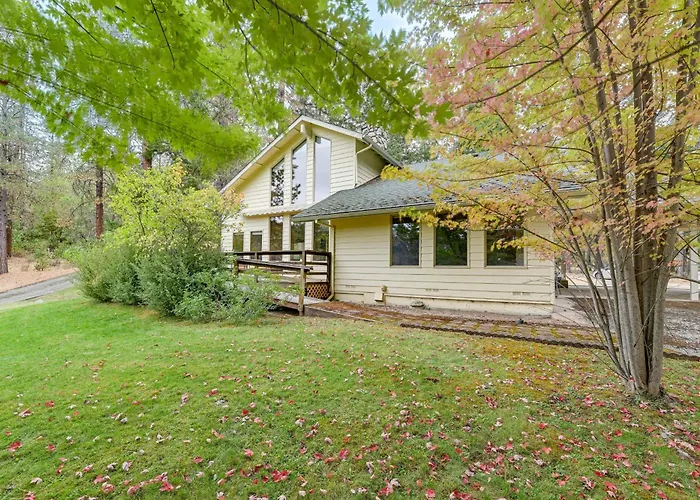 11 Mi To Cathedral Hills: Home W/ Wooded Views!