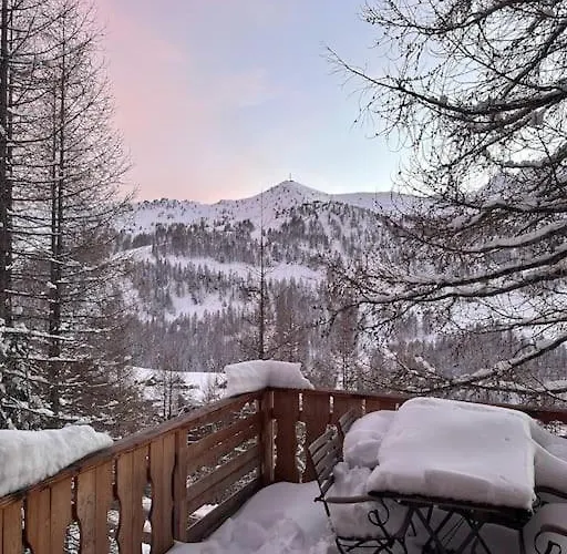 Chalet tout confort dans la résidence les chalets du Mercantour isola 2000