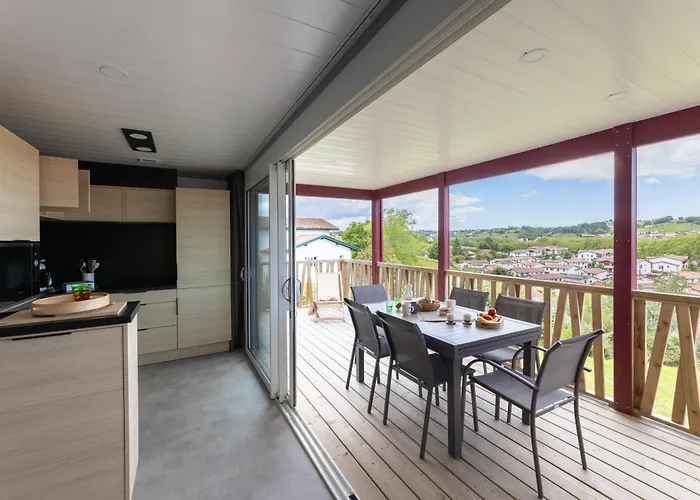 Chalet ILUNA 2 à 6 pers chambre parentale 2sdb piscine 30 min des plages