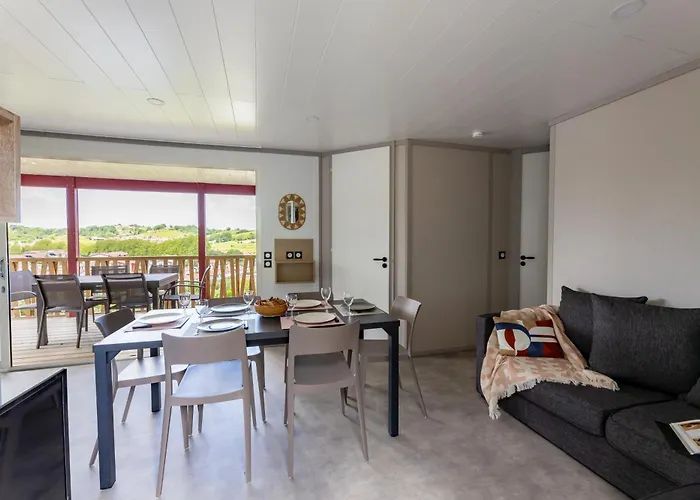 Chalet ILUNA 2 à 6 pers chambre parentale 2sdb piscine 30 min des plages