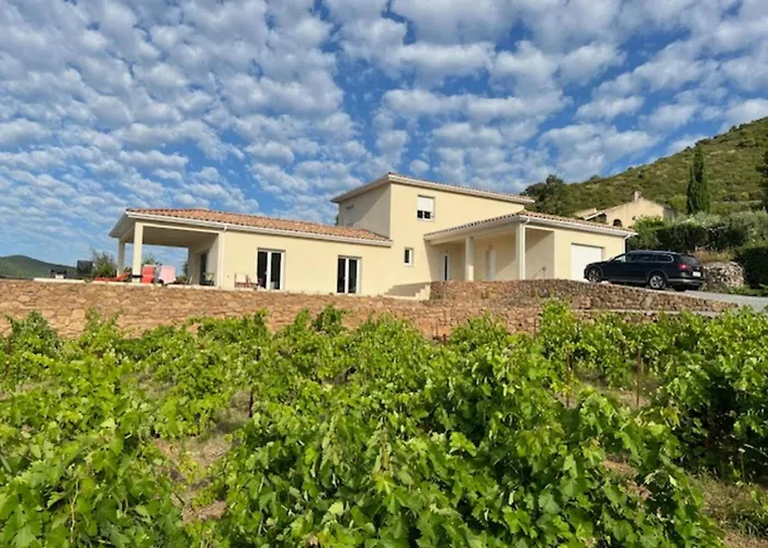 Villa L'Esquirol With View And Pool