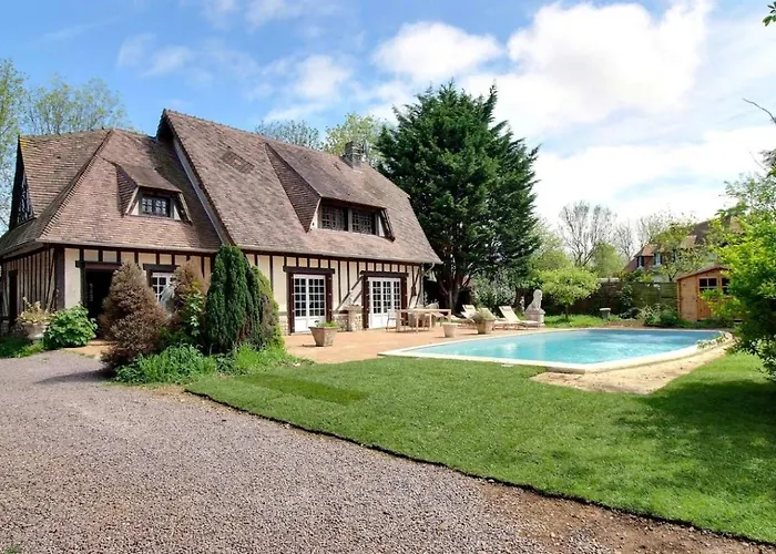 Superbe Maison Normande avec Piscine à 3 minutes de la mer