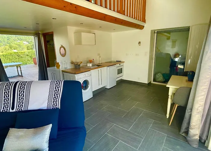 Appartement Cosy avec extérieur au calme