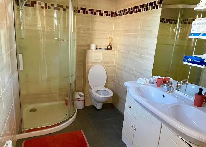 Appartement Cosy avec extérieur au calme