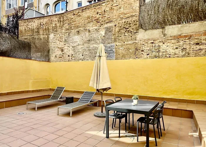 Apartment: Feelathome Mozart Apartments