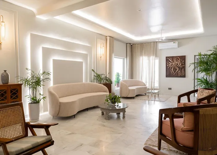 Girisadan - A City Centre Boutique Hotel