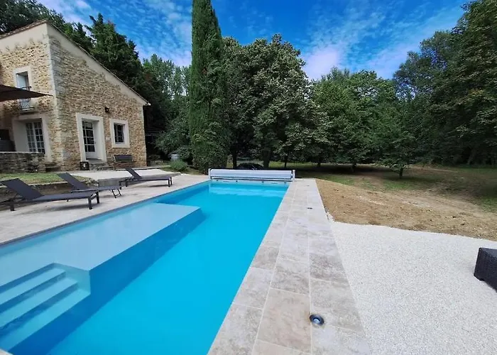 Escale en Provence - Bastide climatisée avec piscine
