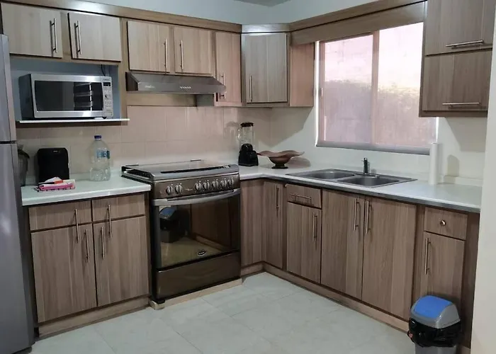 Alojamiento Residencial, Cerca De Tsm