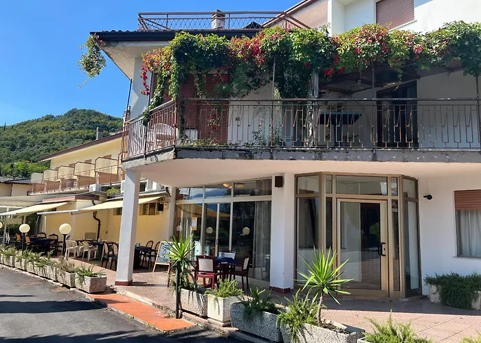 3 SterneHotel Village Bazzanega - Montagnoli Group