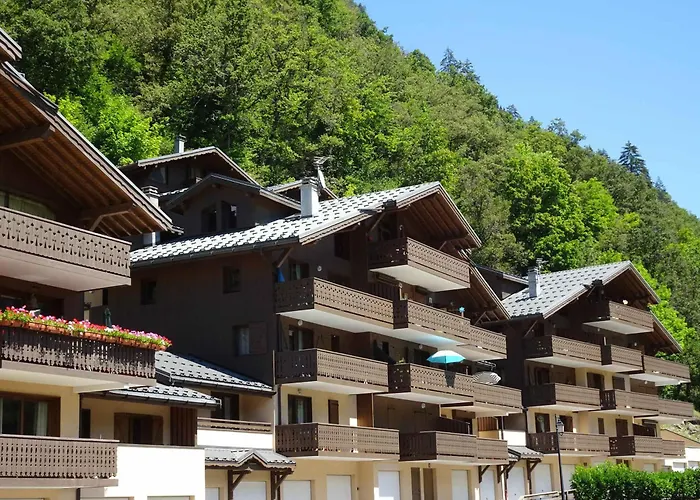 Appartement chaleureux avec balcon sud à Bozel - FR-1-464-13