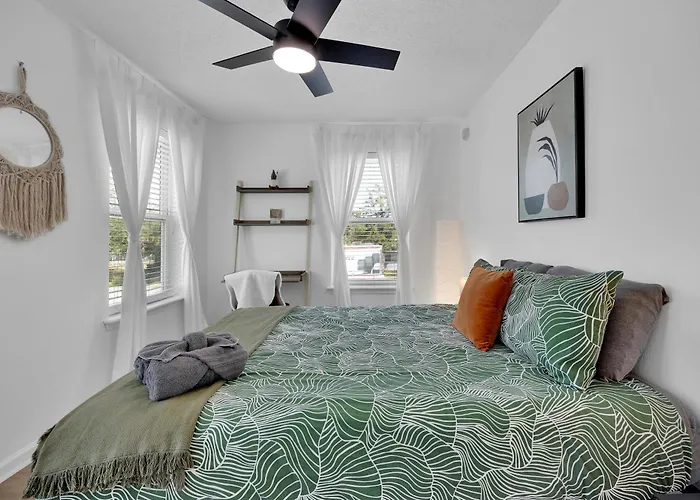 {Hidden Gem} Beach Home Blocks From Ocean +6 Bikes