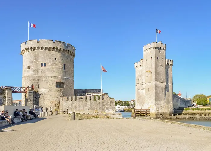 Gorgeous Home In Jarnac With Wifi