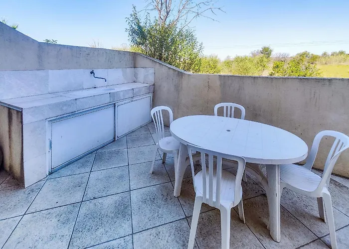 Superbe Appartement À Loupian