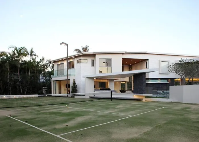 Racquet Retreat By Noosa Secret Destinations- Short Walk To Hastings Street