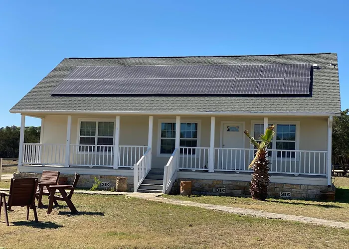 Casa Blanca In Texas Hill Country