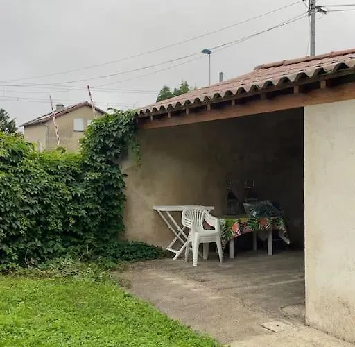 Maisonnette secteur Monastère De Brou proche Centre