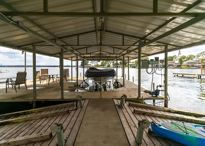 Waterfront Home And Concierge Services