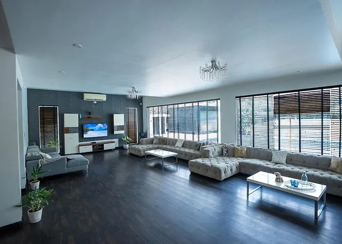 Vacation home: Magnolia - Luxury 3Br Private Pool Villa By Jade