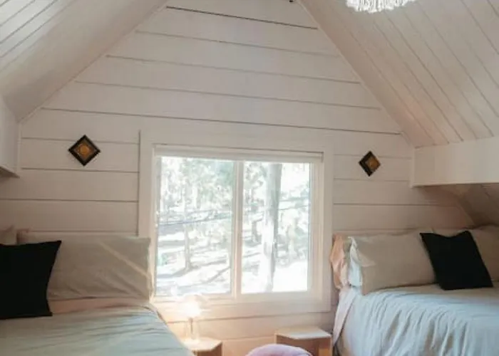 70S Retro Retreat Nevada City