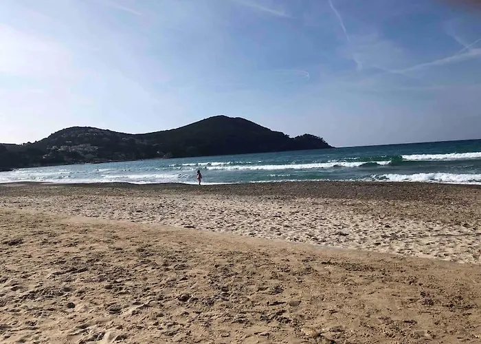 La Maisonnette T2 charmant jardin parking La Cadière d'Azur 1 à 4 personnes