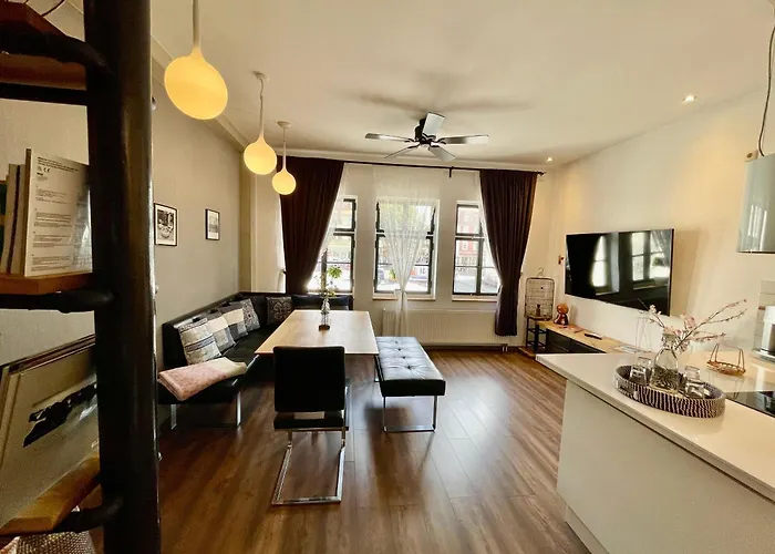36 Pho Co & Suites