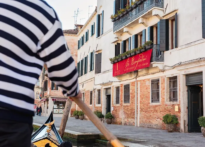 Hotel di lusso: Ca' Bonfadini Historic Experience