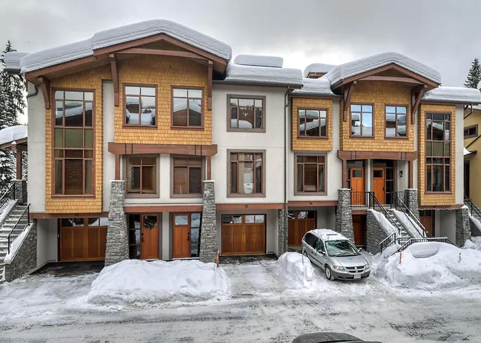 17 Village Walk Sun Peaks Bc