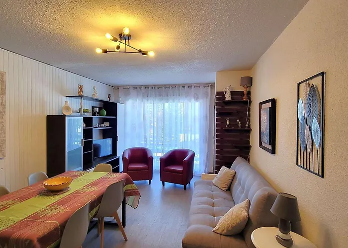 Appartement 2 Chambres - Terrasse - Centre Station - Parking - FR-1-393-162