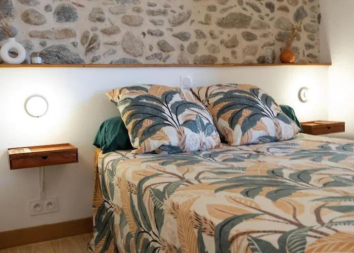 Appartement rénové, charme naturel et authenticité au cœur du village