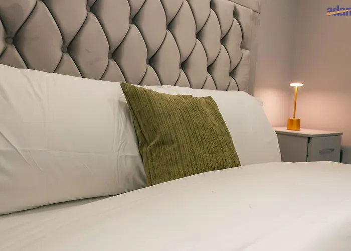 Hotel: Adam Short Stay