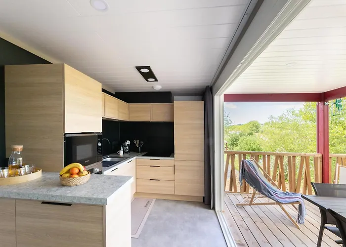 Chalet Haizea climatisé 2 à 4 pers 2 sdb calme avec piscine à Hasparren Pays Basque 25 min des plages