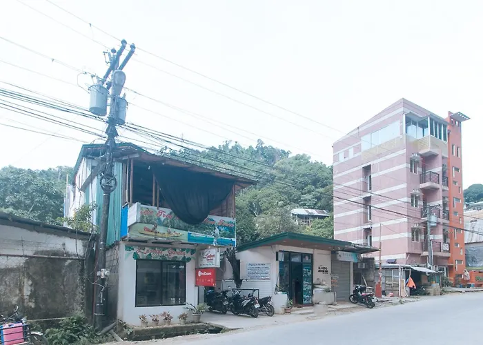 Family Hotel: Reddoorz @ Lualhati Garden Cottage El Nido Palawan