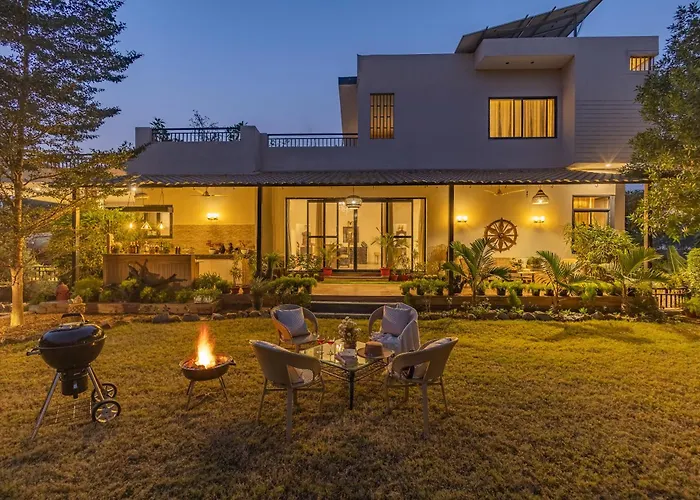 Alaya Stays Dacha 3 Bhk Villa With Jacuzzi & Outdoor Bar