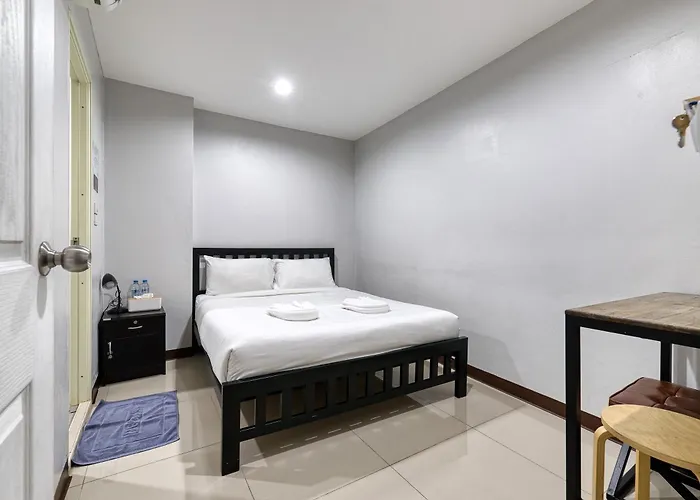 Red Pin Inn 好运旅馆