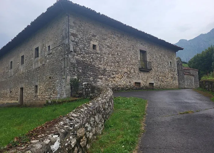 Chalet: La Casa de la Vega