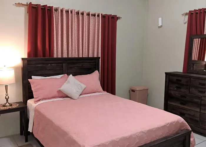 Tropix Getaway - Rental Car Available