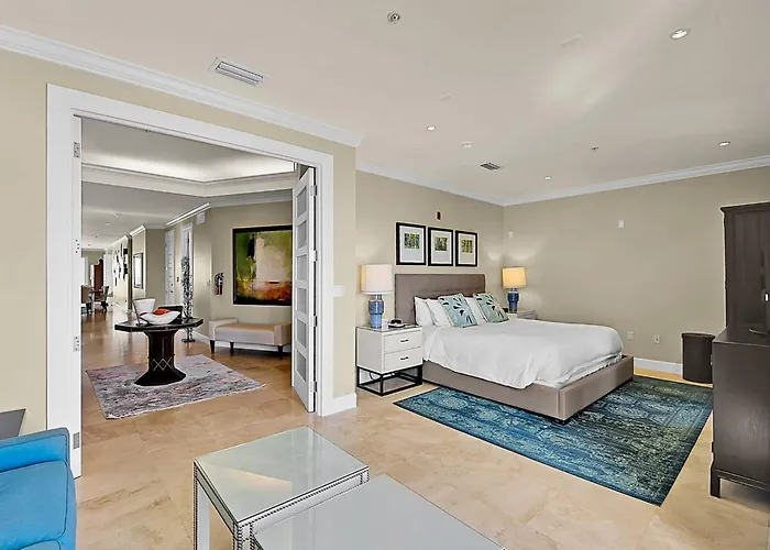 Luxury Penthouse At Sea Breeze #9
