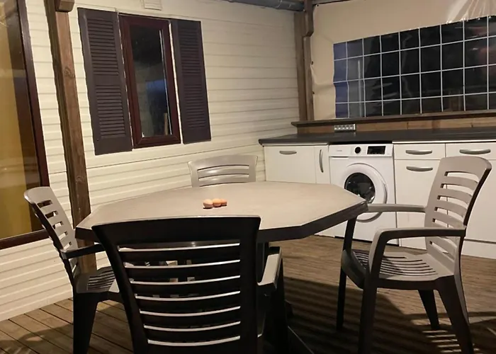 Mobilhome Des Quatre Terres