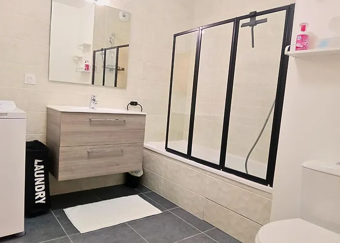 L'Eden Roc - T2 confortable au pied des pistes, vue sur la vallée