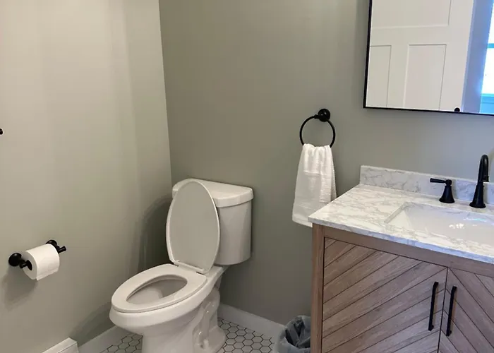 The Innwoods - Two Bedroom Apartment