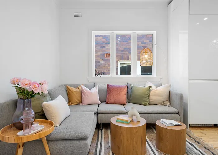 Apartment: Belles Bondi Beach Apartments - 1 And 2 Bedroom Stays - 500M To Beach