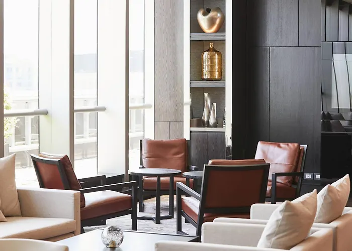 Ac By Marriott Cenco Costanera