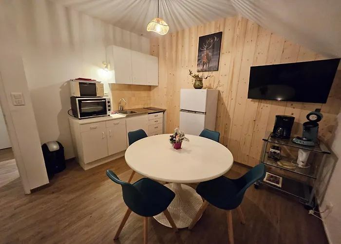 Gite Eglantine 2 à 6 personnes avec SPA DANS RESIDENCE