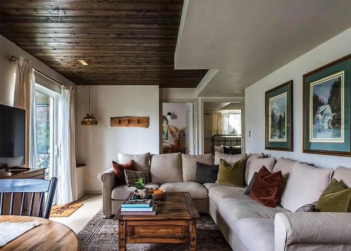The Reef Guest Suite