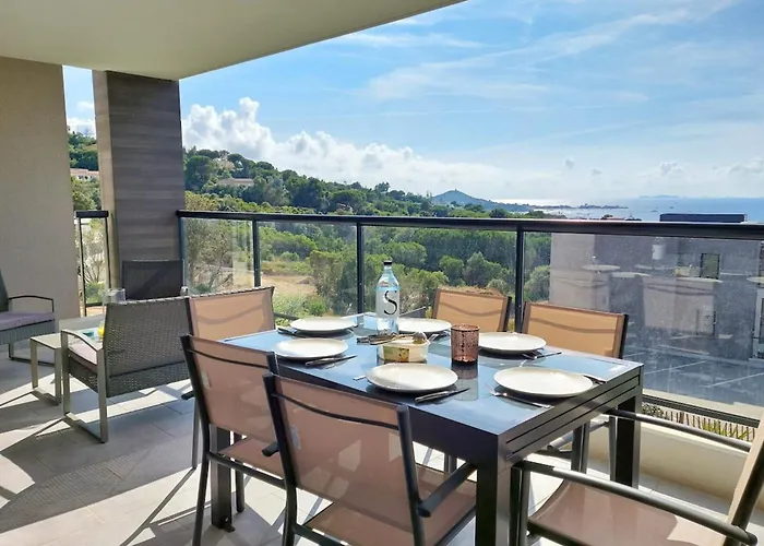 Kiara - plage à pied, terrasse, Isolella - by TGB