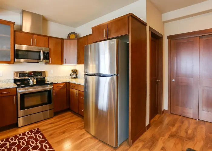 Alluring Manson Lakeside Condo W/ Shared Pool!