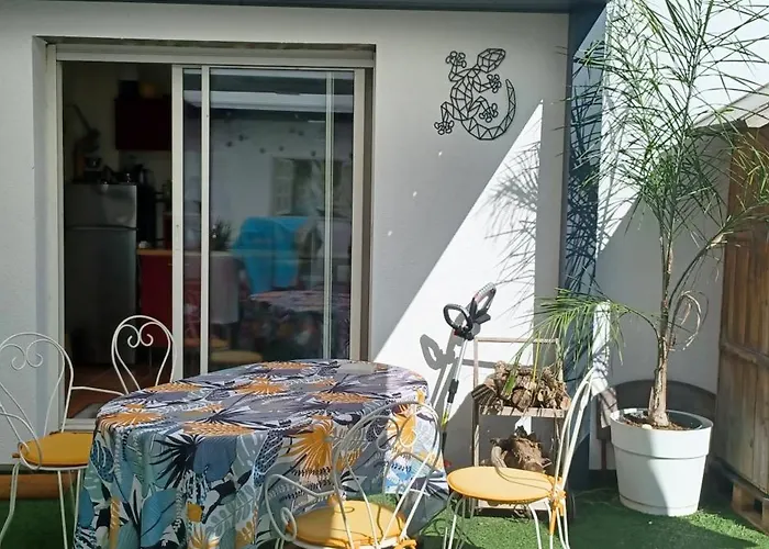 L'Escale - Private Bed, Shower Room & Kitchen