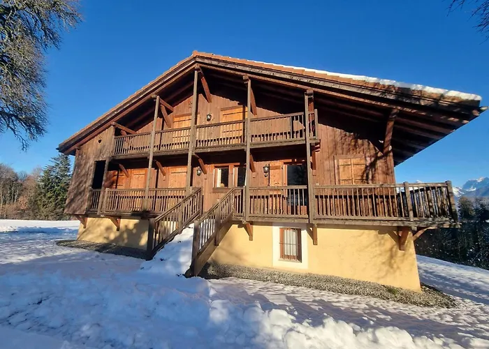 Chalet rénové 3 étoiles, 14 pers, vue Mont Blanc, Wifi - FR-1-560-102